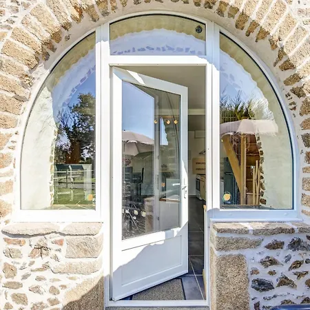 Peaceful With Garden, Cleaning Included * Brainville